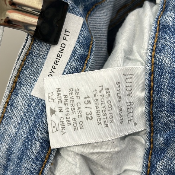 Judy Blue Destroyed Boyfriend Jeans light Wash size 15/32 - Picture 7 of 10
